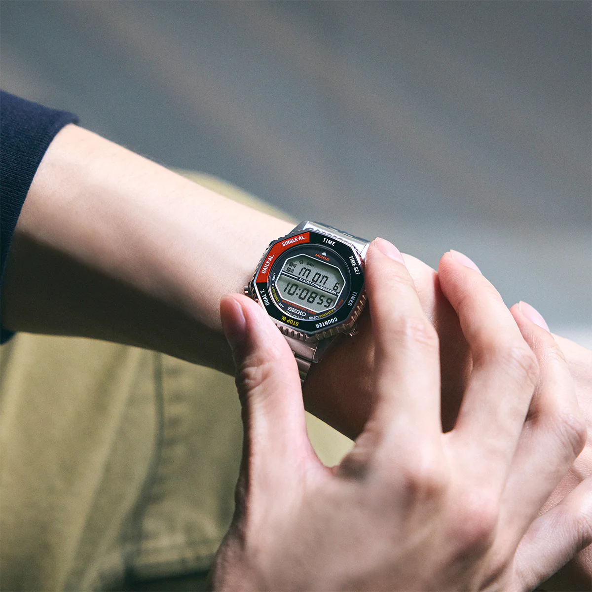 Men’s Digital Quartz Watch in Red & Black - SMGG19P1 - Image 2